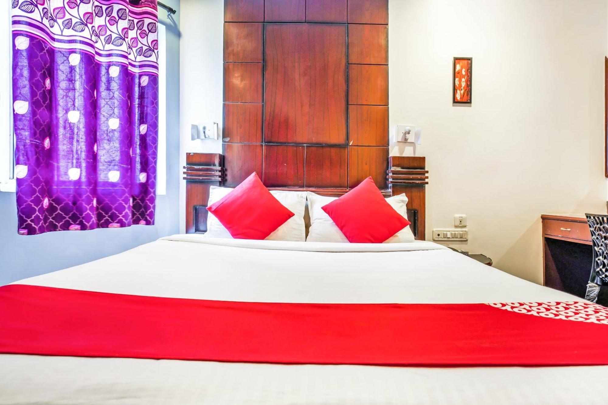 Hanvi Inn Hyderabad Exterior photo